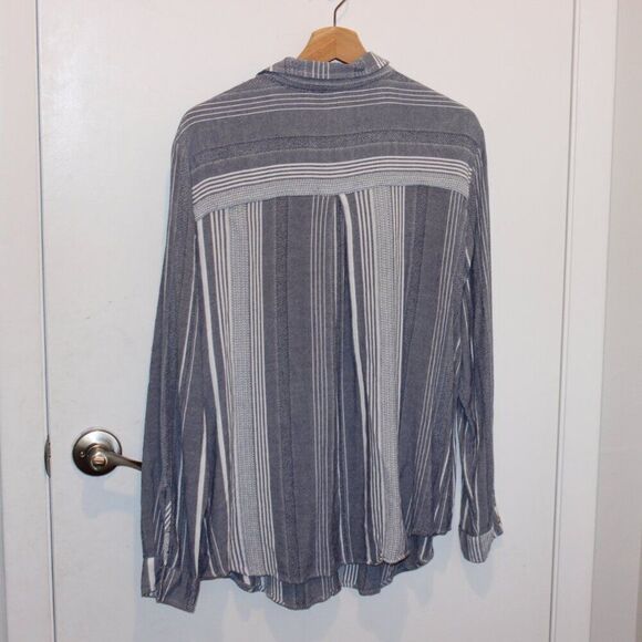 Anthropologie Maeve Striped Viscose Blend Button Down Shirt Women's Size 1X - Picture 3 of 11